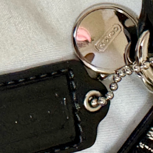 Coach Black and White Signature Wristlet - Picture 4 of 10